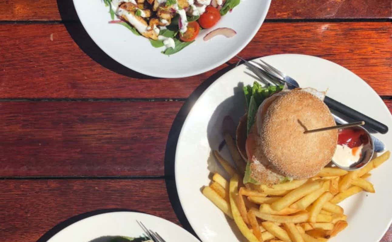 Enjoy Cafe, New Zealand, Burgers, Vegetarian options, Bars & Pubs, Cafe, Free onsite parking, Indoor & Outdoor Seating, $$ and Families cuisine at Joe's Garage Five Mile in Frankton, Queenstown