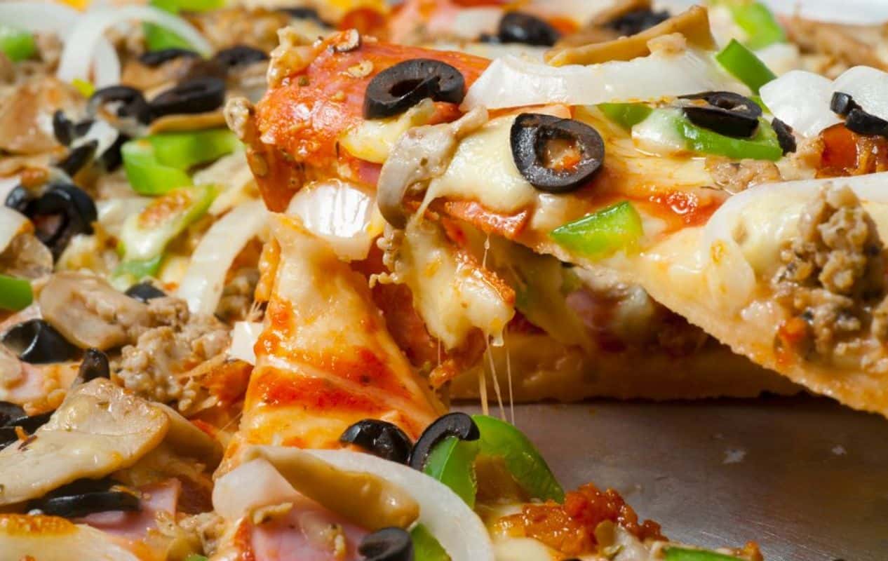 Enjoy Pizza and Italian cuisine at Lil'e Roma Woodfire Pizza in Onehunga, Auckland