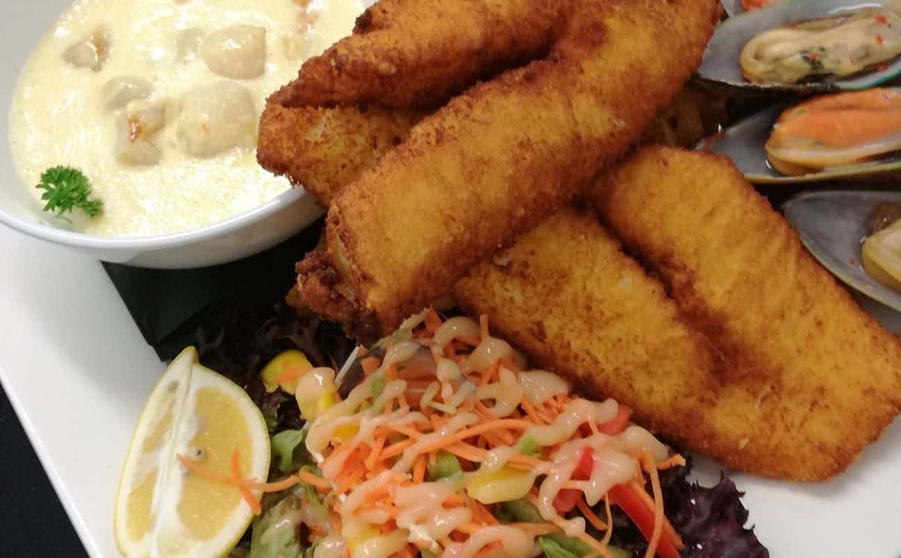 Enjoy Brunch, Cafe and Diner cuisine at First in Windsor in Invercargill, Southland