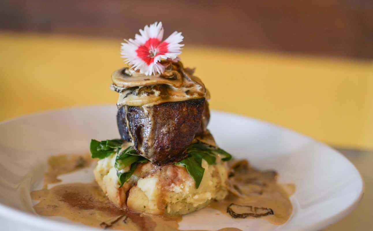 Enjoy Italian cuisine at La Rosa in Glen Eden, Auckland