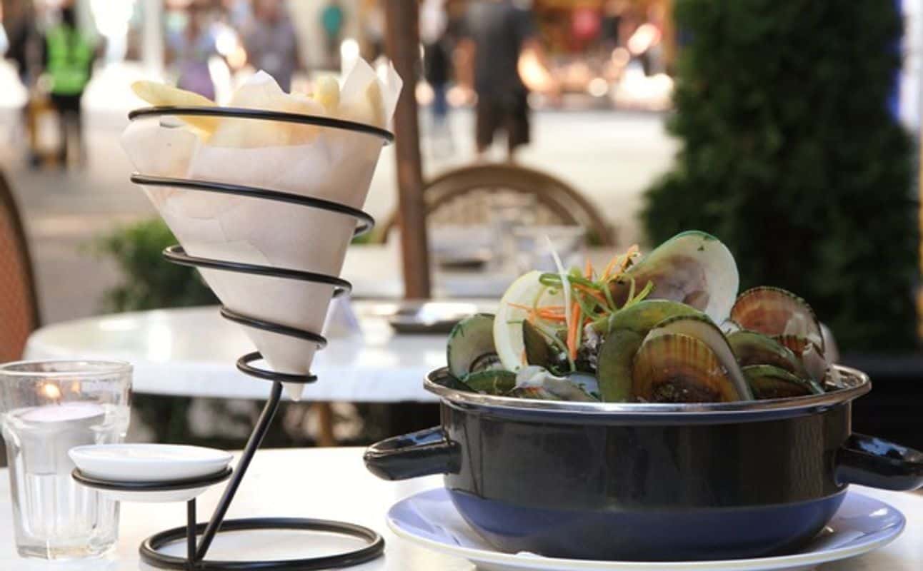 Enjoy Belgian and Pub Food cuisine at De Post Belgian Beer Cafe in Mount Eden, Auckland