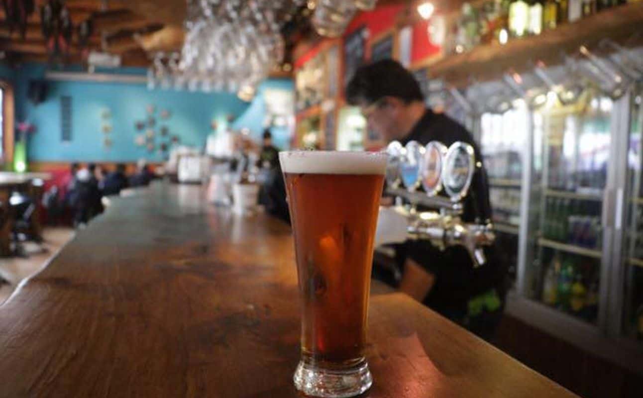 Enjoy Family and Pub Food cuisine at The Mountain Rocks in Ohakune