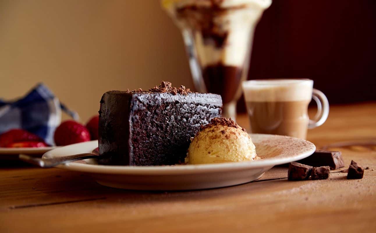 Enjoy Family, New Zealand and Steakhouse cuisine at Cobb & Co Tauranga in Tauranga, Bay Of Plenty