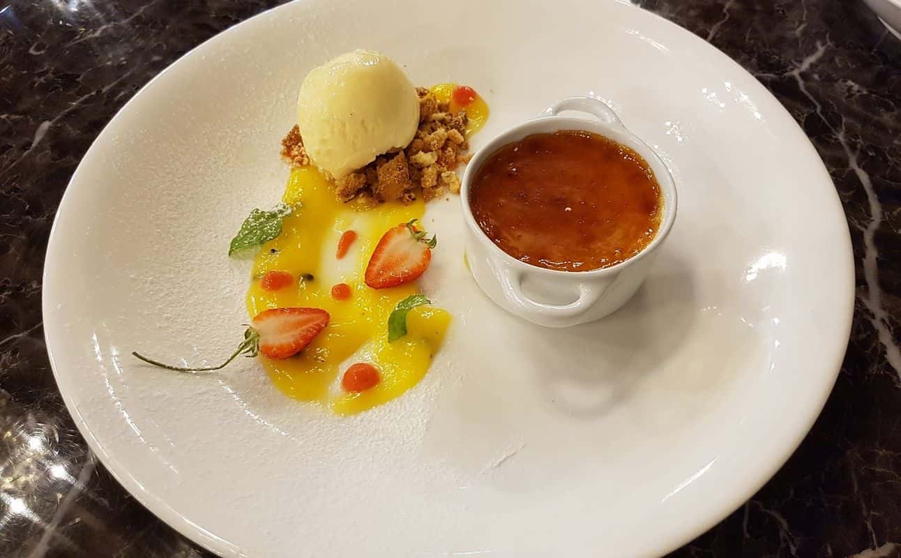 Enjoy New Zealand and South African cuisine at Rustic Cafe & Restaurant in Gore, Southland