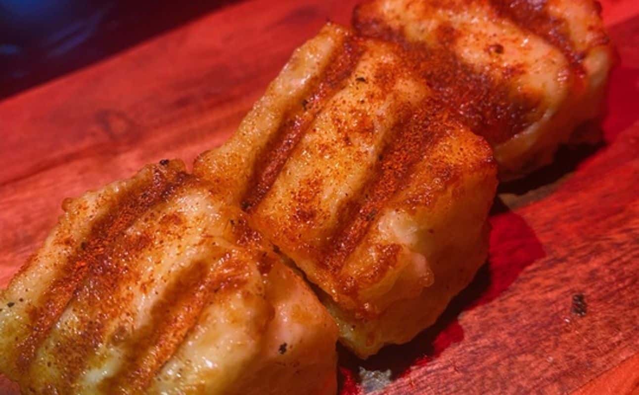 Enjoy Pub Food, Bars & pubs, Late night, Indoor & outdoor seating, $$, Bar scene, Live music and R18 - Must be 18+ to enter premises. Valid photo identification to be shown upon request. cuisine at Illusion in Auckland City Centre, Auckland
