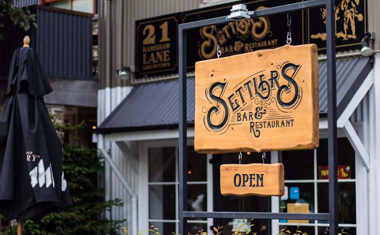 Enjoy European cuisine at Settlers Bar & Restaurant in Arrowtown, Queenstown