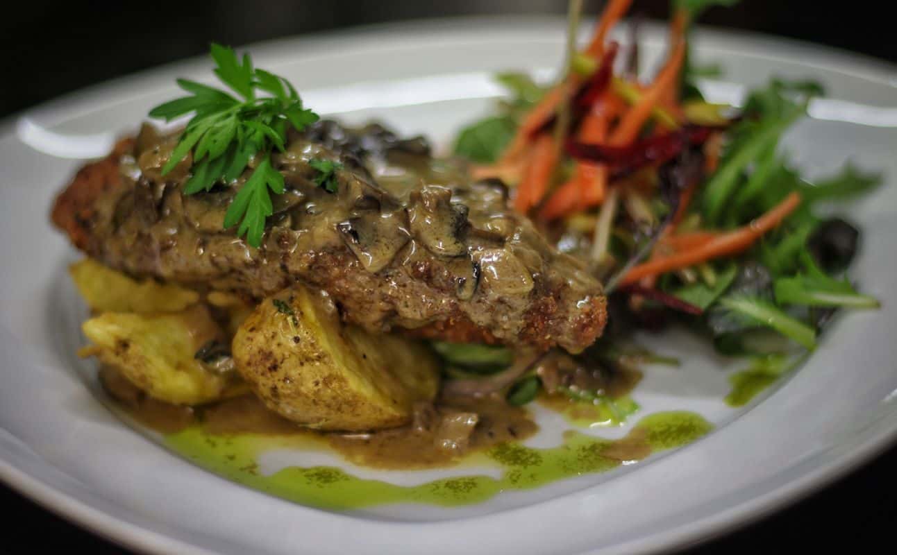 Enjoy Burgers and Pizza cuisine at Gratitude Restro Bar in Onehunga, Auckland