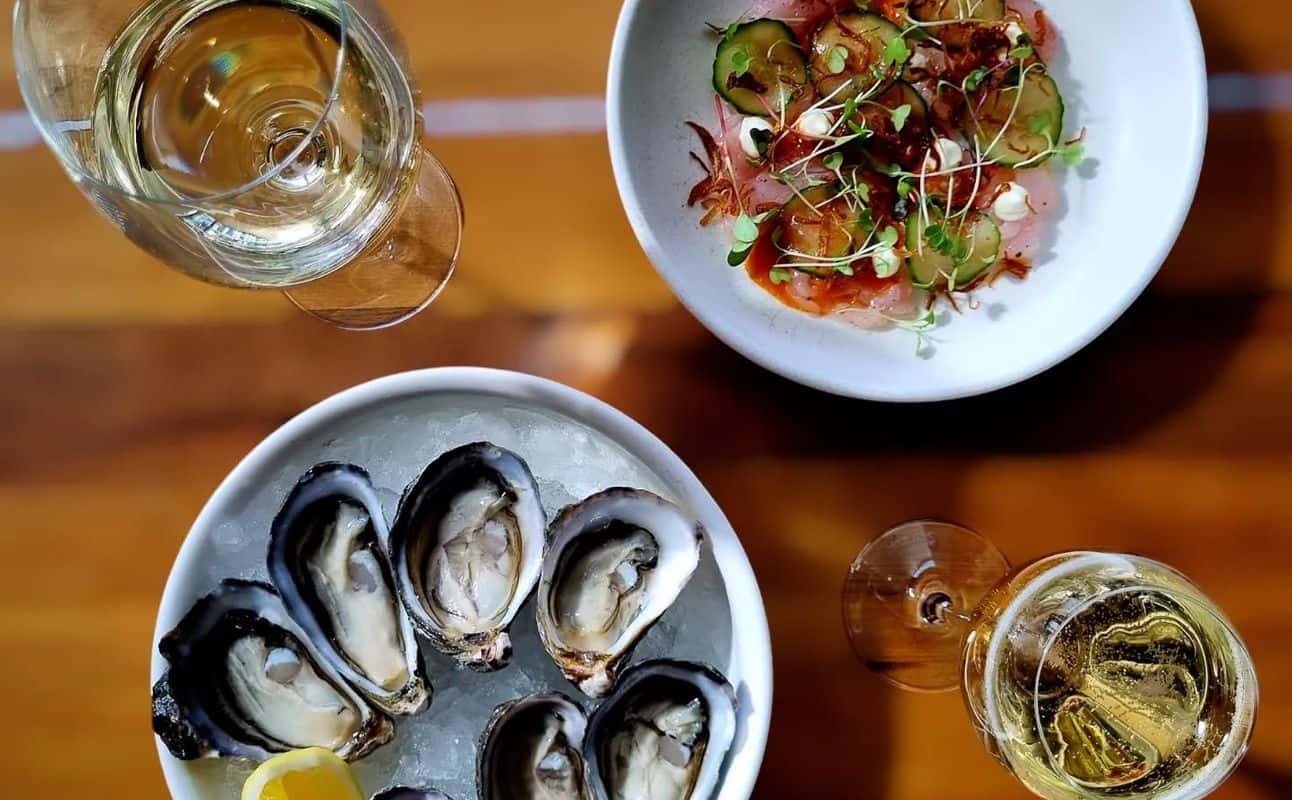 Urban Oyster Bar & Eatery