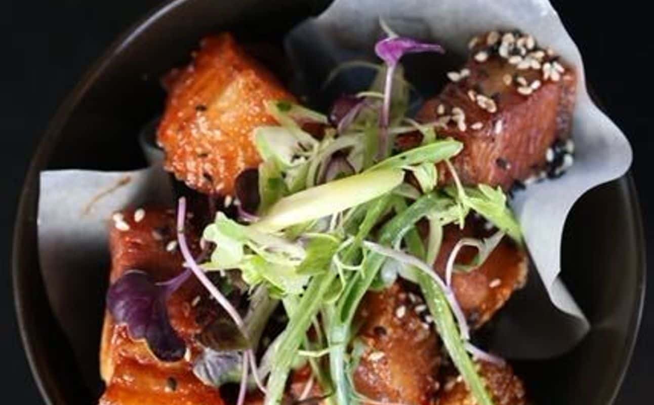 Manhattan Bar + Eatery