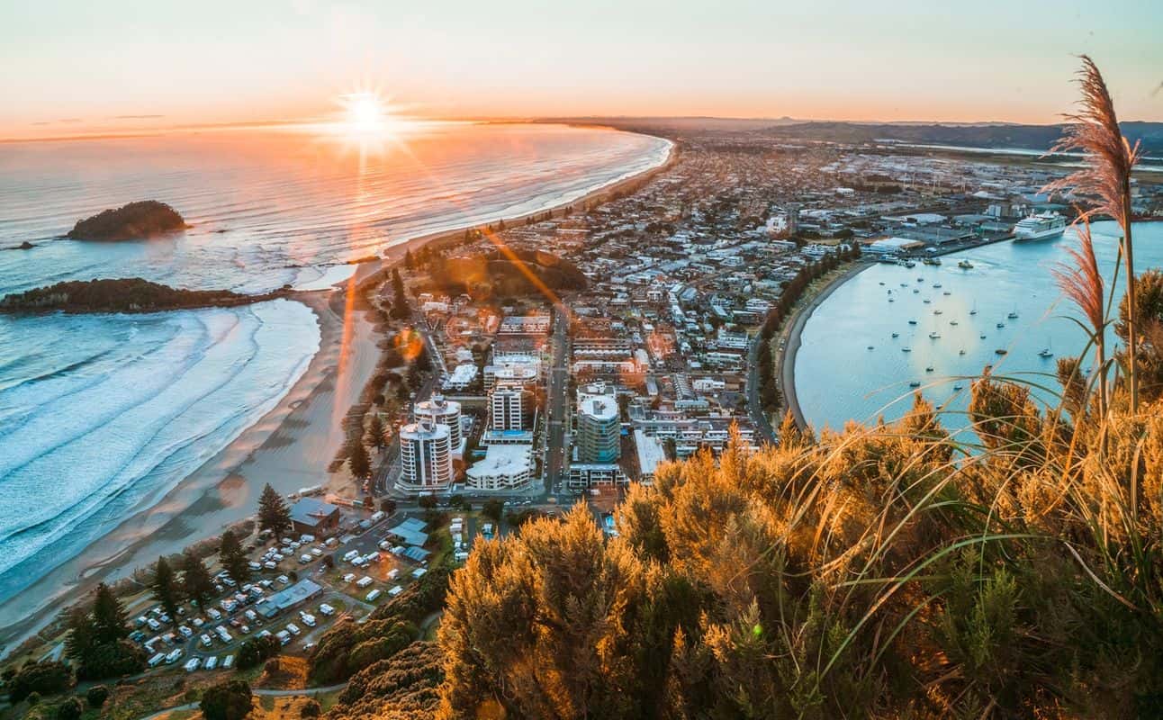 Be in to WIN the ultimate Flavours of Plenty foodie staycation!