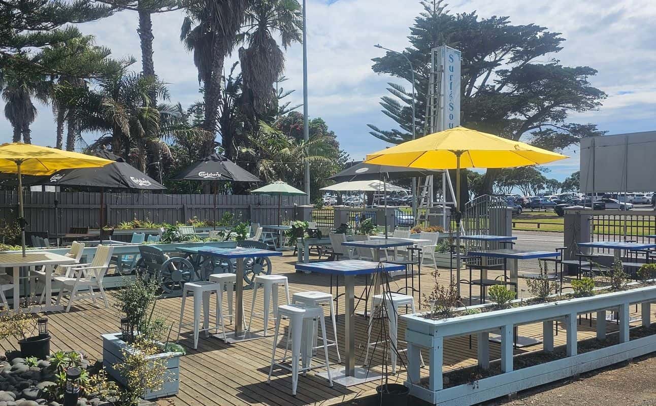 Enjoy New Zealand, Seafood, Vegetarian options, Restaurant, Indoor & outdoor seating, $$$, Families, Groups and Live music cuisine at Surf & Sounds in Orewa, Auckland