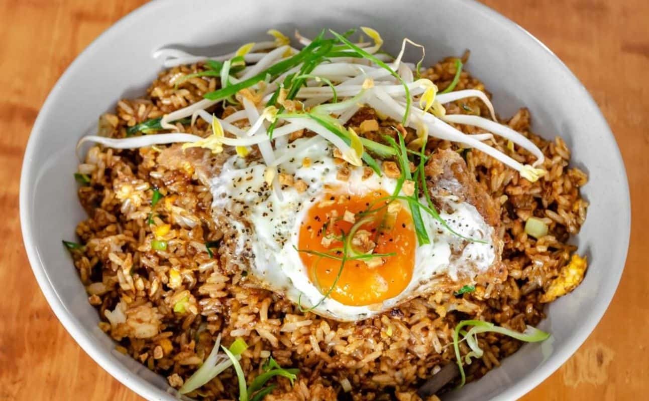 Enjoy Fijian, Fusion, Gastropub, Bars & pubs, Restaurant, Private dining, Street parking, Free wifi, Non-smoking, Highchairs available, Table service, $$$, Groups and Special occasion cuisine at W A R Pacific Island Fusion in Parnell, Auckland