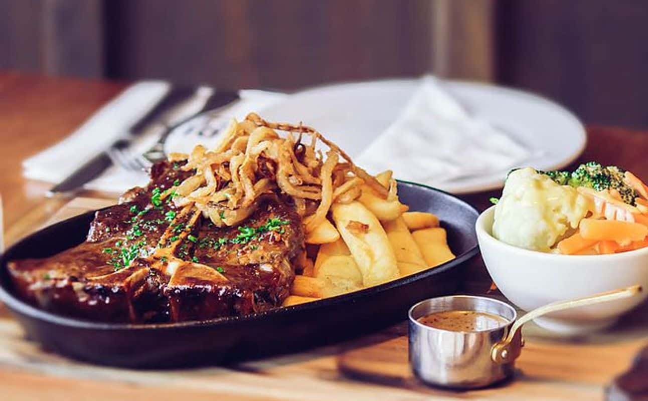 Enjoy Family and New Zealand cuisine at Dixie Browns Devonport in Devonport, Auckland