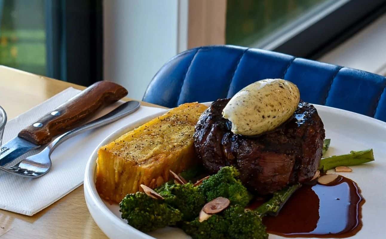 Enjoy International, Pub Food, Vegetarian options, Gluten Free options, Vegan options, Bars & pubs, Restaurant, Indoor & outdoor seating, $$, Families, Groups and Views cuisine at Coene's Bar & Eatery in Oriental Bay, Wellington