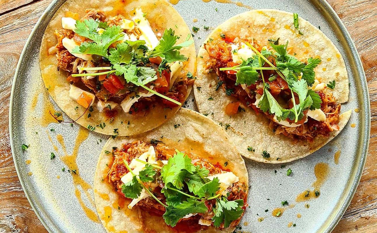 Enjoy Cafe, Mediterranean and Pizza cuisine at Azul Eatery in Browns Bay, Auckland
