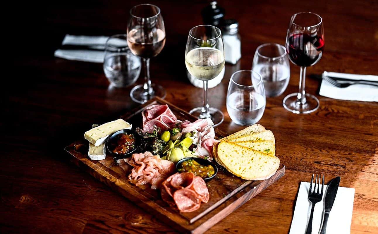 Enjoy Mexican, Pub Food, Dairy free options, Gluten Free options, Vegetarian options, Vegan options, Bars & pubs, Late night, Indoor & outdoor seating, Private dining, $$$, Special occasion, Date night, Families, Groups and Business meetings cuisine at Apache Bar & Grill in Paraparaumu, Kapiti Coast