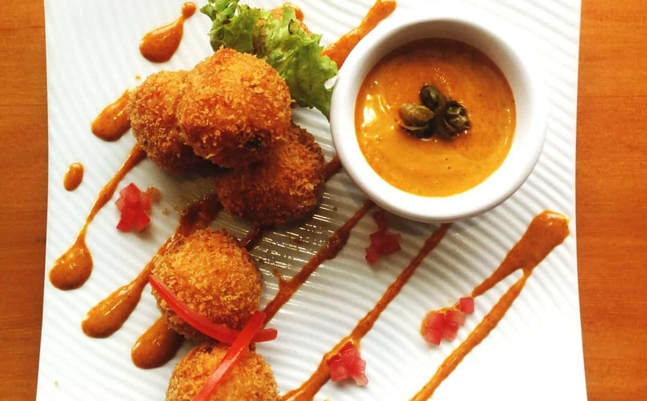 Enjoy New Zealand, Pub Food, Bars & pubs, Highchairs available, Wheelchair accessible and $$$ cuisine at The Inn Keeper in Johnsonville, Wellington