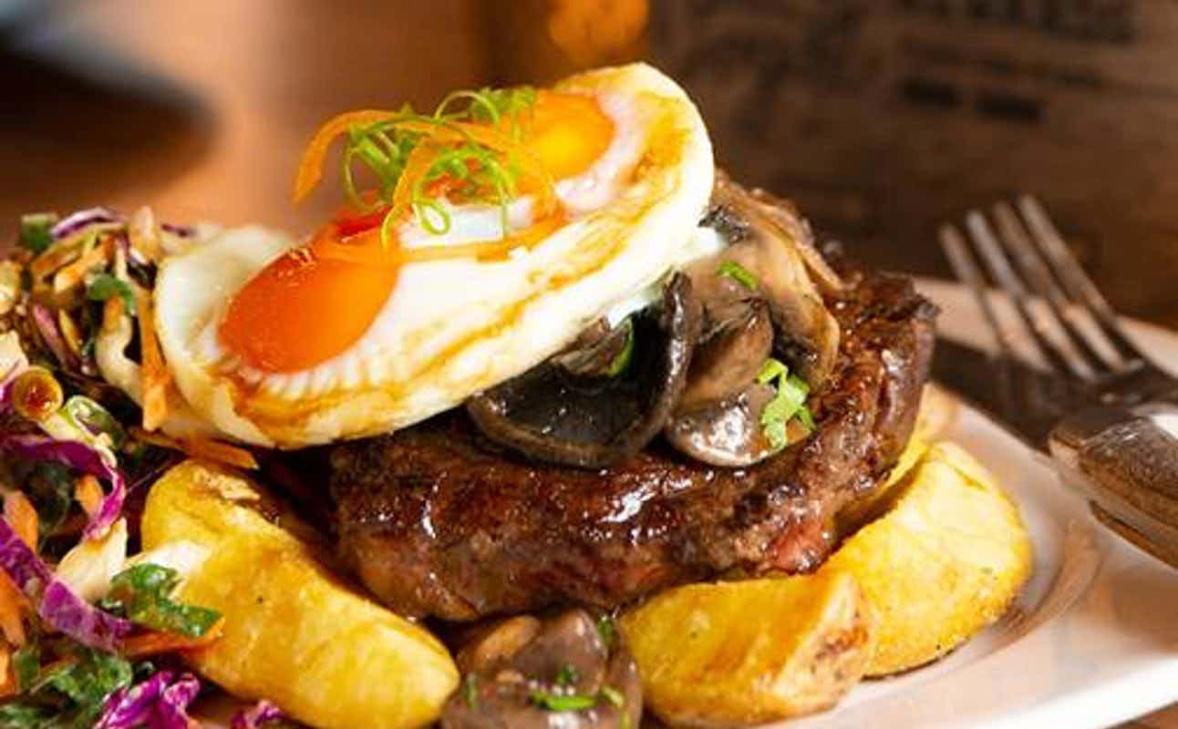 Enjoy New Zealand and Steakhouse cuisine at Lone Star New Lynn in New Lynn, Auckland