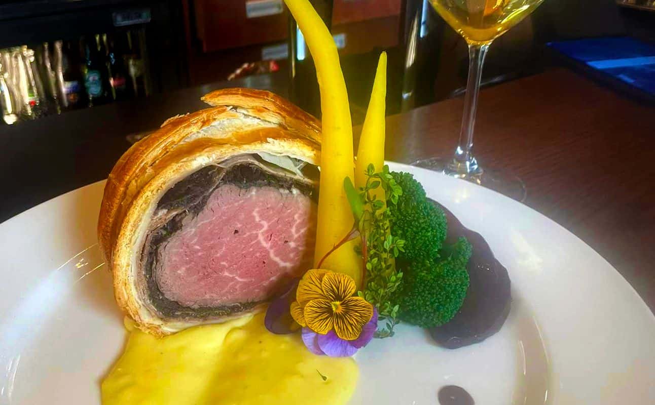 Enjoy New Zealand, Vegetarian options, Gluten Free options, Restaurant, Sports bar, Indoor & outdoor seating, $$$ and Groups cuisine at Thar & Feather Restaurant in Invercargill, Southland