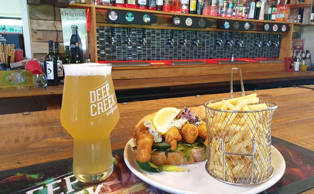 Enjoy Family, New Zealand and Pizza cuisine at The Red House in Warkworth, Auckland