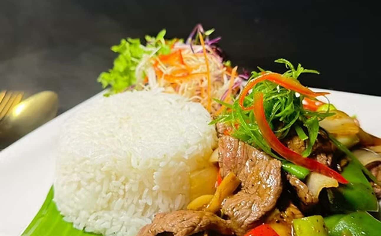 Enjoy Thai, Restaurant, Street parking, $$$, Groups and Families cuisine at Puen Eatery & Bar in Grafton, Auckland