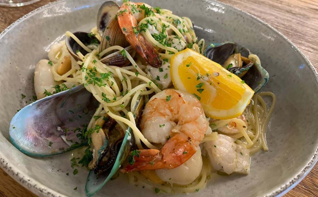 Enjoy New Zealand, Pizza, Italian, Vegetarian options, Wine bar, Restaurant, Indoor & outdoor seating, $$$$, Date night, Special occasion, Families and Groups cuisine at Oak Barrel Wine House in Mission Bay, Auckland