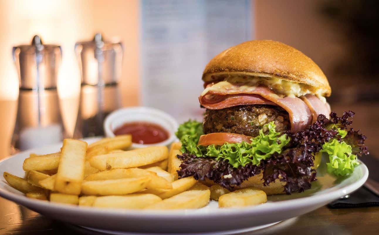 Enjoy New Zealand and Steakhouse cuisine at Pierside Cafe & Bar in New Brighton, Christchurch