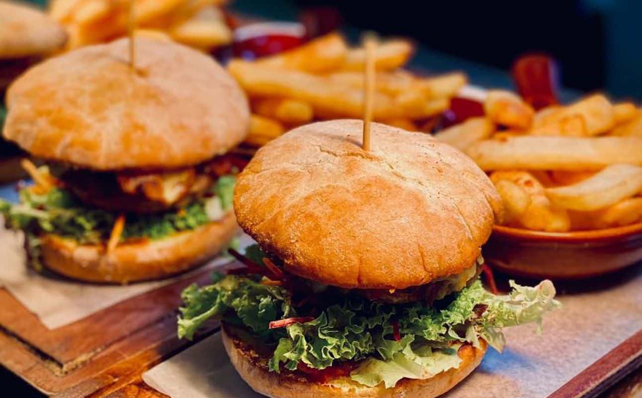 Enjoy Pub Food, Brunch, Vegetarian options, Gluten Free options, Bars & pubs, Restaurant, $$$ and Groups cuisine at Fox And Hounds in Taupo