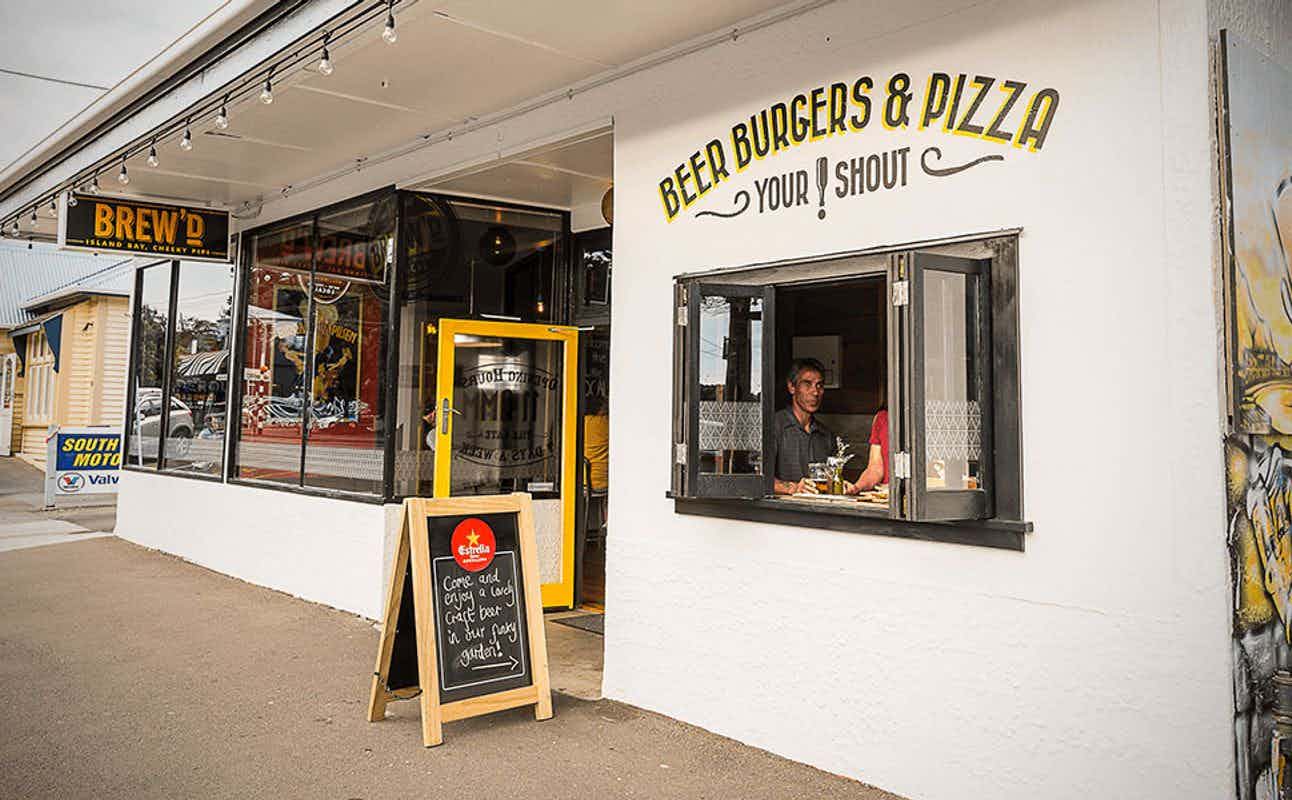 Enjoy Burgers and Pizza cuisine at Brew'd Island Bay in Island Bay, Wellington
