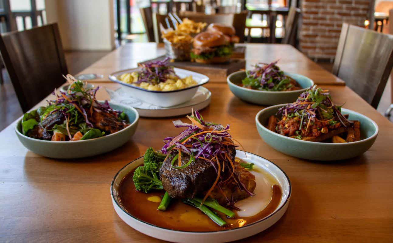 Enjoy American and Cafe cuisine at Staten Eatery in Wellington City Centre, Wellington
