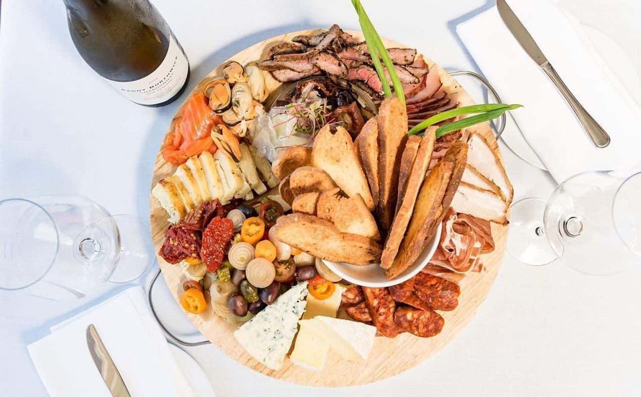 Enjoy Steakhouse cuisine at The Grill at Solway Park in Masterton, Wairarapa