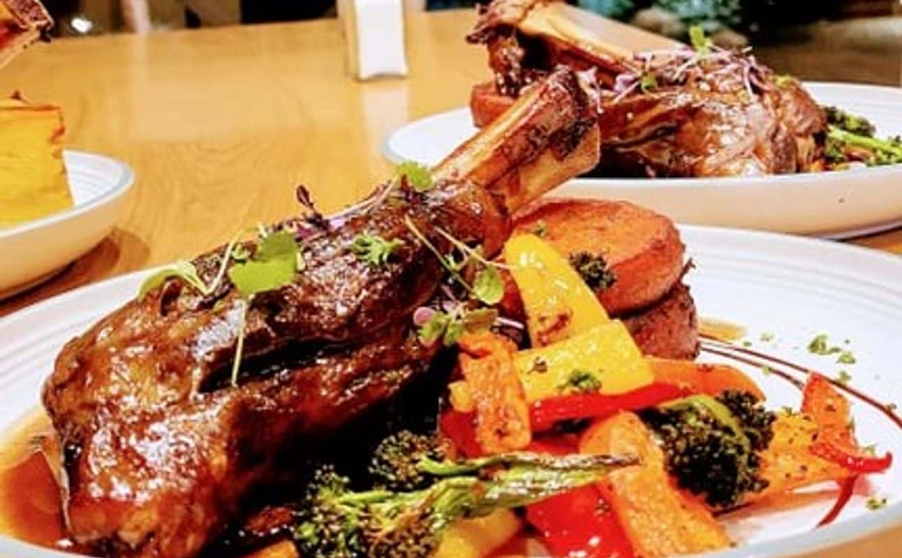 Enjoy Pub Food and Craft beer cuisine at Five Peaks Brew Co in Kaiapoi, Christchurch