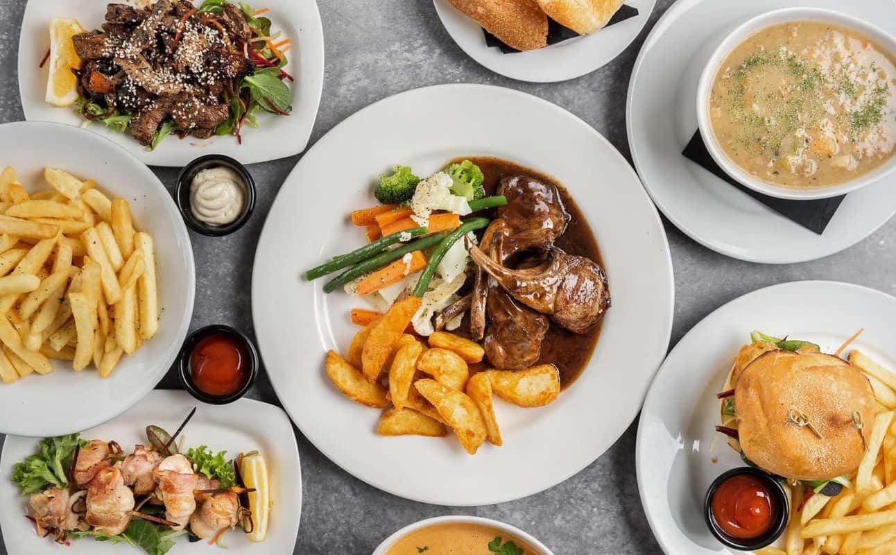 Enjoy New Zealand, Pub Food, Gluten Free options, Vegetarian options, Hotel restaurant, Gastropub, Indoor & outdoor seating, Highchairs available, Table service, $$$, Families, Groups, Date night and Business meetings cuisine at The Landing Onehunga in Onehunga, Auckland