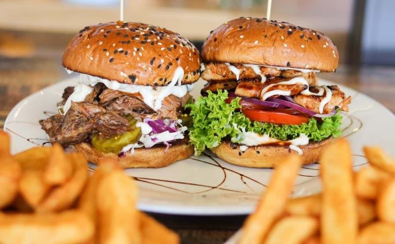 Enjoy Grill & barbeque, American, Pub Food, Bars & pubs, Indoor & outdoor seating, Street parking, Highchairs available, Wheelchair accessible, Free wifi, Non-smoking, $$$$ and Groups cuisine at Up In Smoke Restaurant in Hamilton, Waikato