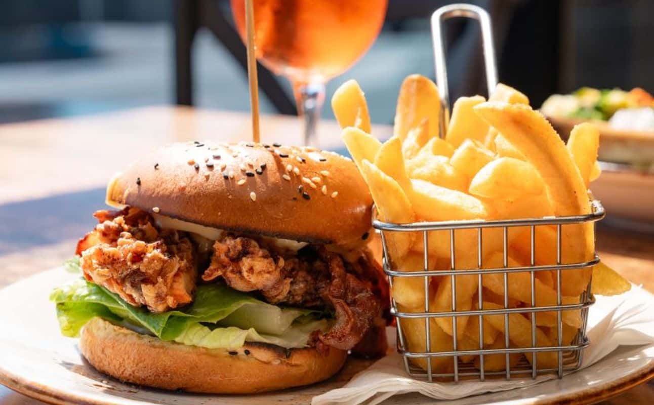 Enjoy Pub Food, New Zealand, Vegetarian options, Restaurant, Bars & pubs, Late night, Highchairs available, Table service, Wheelchair accessible, Street parking, Indoor & outdoor seating, $$, Groups, Families, Bar scene, Special occasion and Live music cuisine at Butlers Reef in New Plymouth, Taranaki