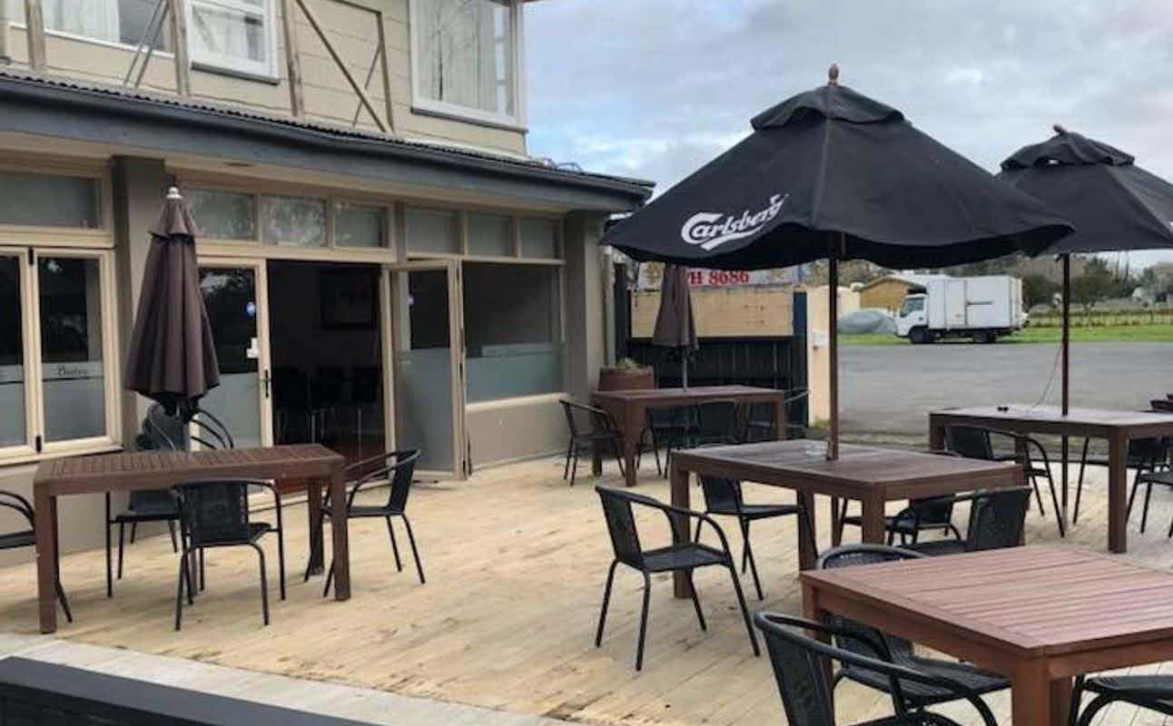 Enjoy European, Grill & Barbeque, Seafood, Restaurant, Wheelchair accessible, Indoor & Outdoor Seating, $$$, Groups and Special Occasion cuisine at Black Pete's Bar & Grill in Parakai, Auckland
