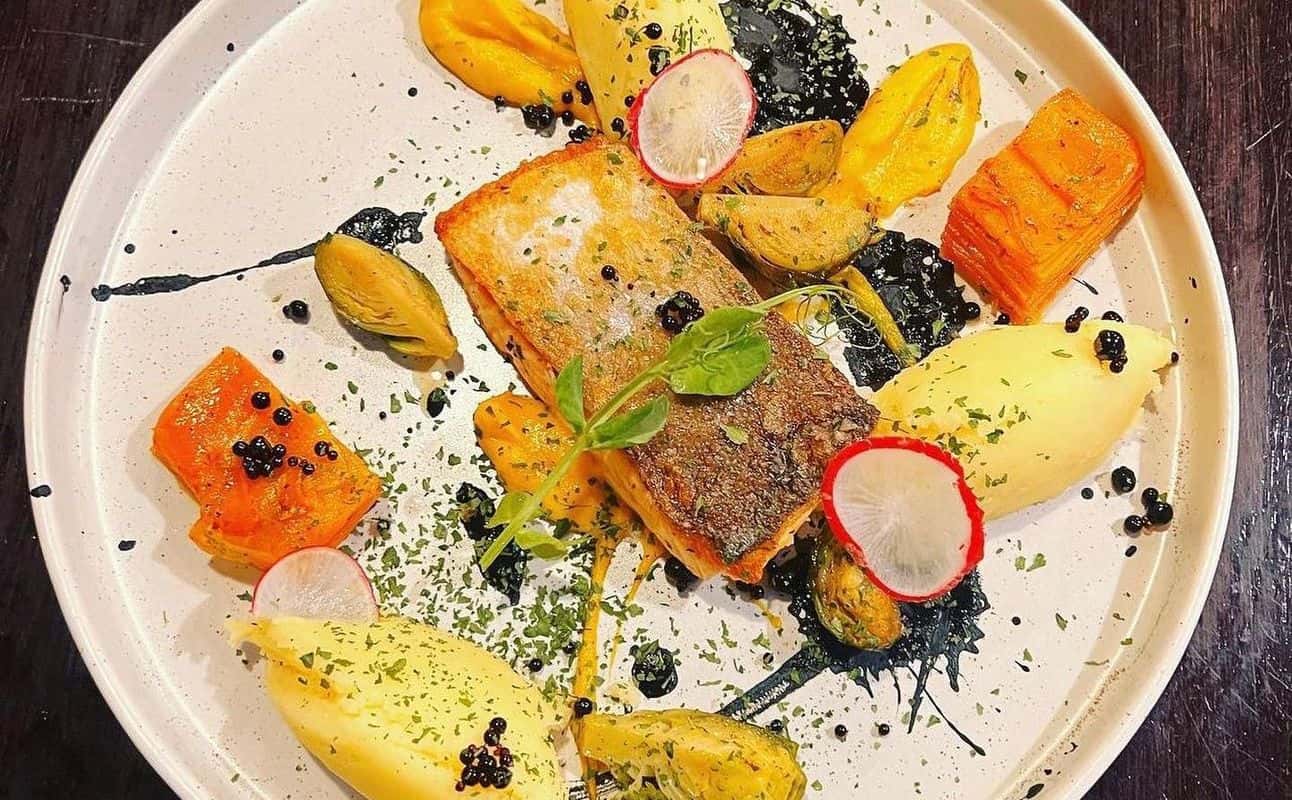 Enjoy BBQ, Pub Food, New Zealand, Grill & barbeque, Gluten Free options, Vegan options, Vegetarian options, Dairy free options, Gastropub, Indoor & outdoor seating, Table service, Wheelchair accessible, Free wifi, $$$, Groups and Families cuisine at The Empire Est 1950 in Petone, Wellington