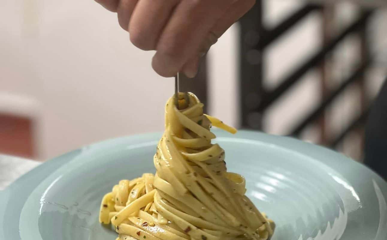 Enjoy New Zealand, Vegetarian options, Vegan options, Gluten Free options, Bars & pubs, Beer garden, Private dining, Indoor & outdoor seating, $$$, Bar scene, Special occasion and Groups cuisine at Winton's Middle Pub in Winton, Southland