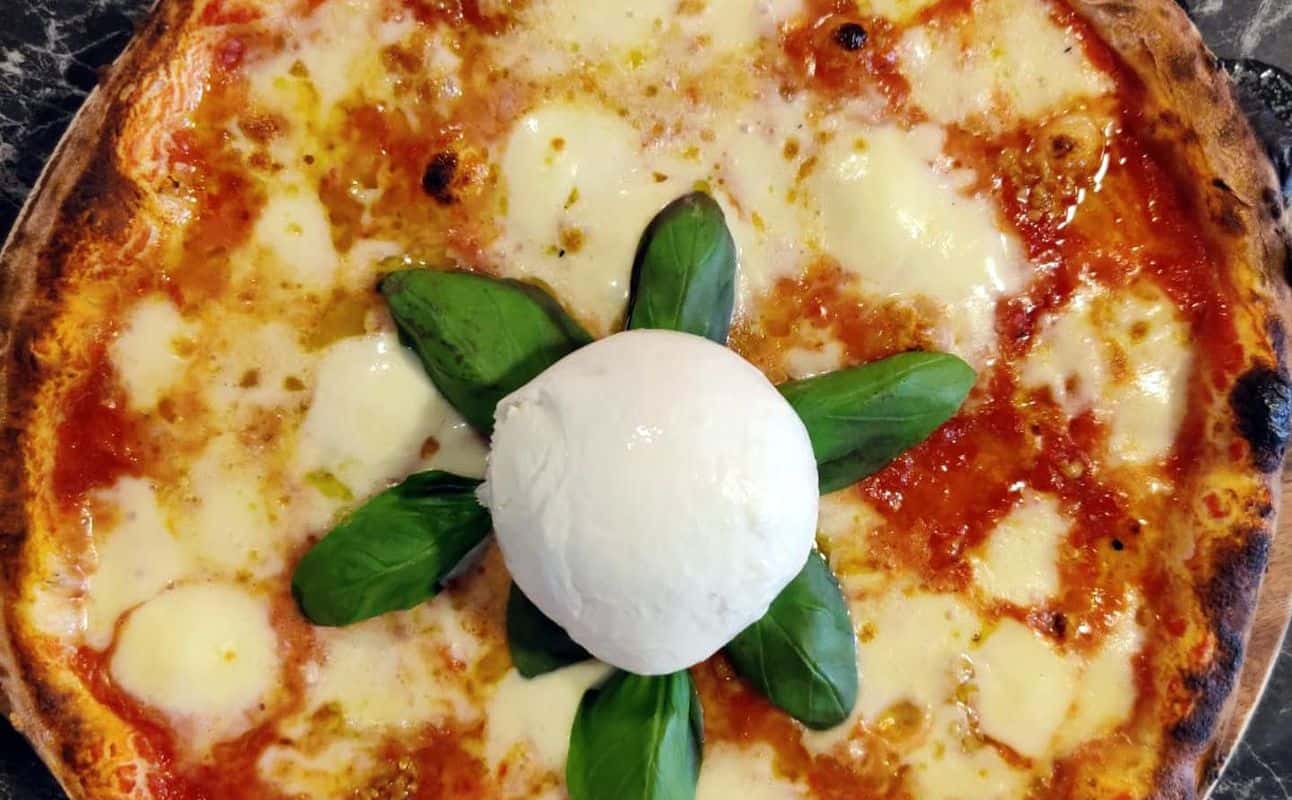 Enjoy Italian, Pizza and Vegetarian cuisine at Pizzeria Rosso Pomodoro Mt Eden in Mount Eden, Auckland