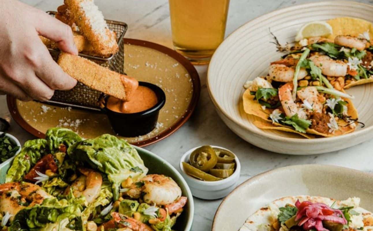 Enjoy American, Burgers, New Zealand, Vegetarian options, Gluten Free options, Bars & pubs, Indoor & outdoor seating, Wheelchair accessible, Table service, $$$ and Groups cuisine at Citizen Park in Kingsland, Auckland