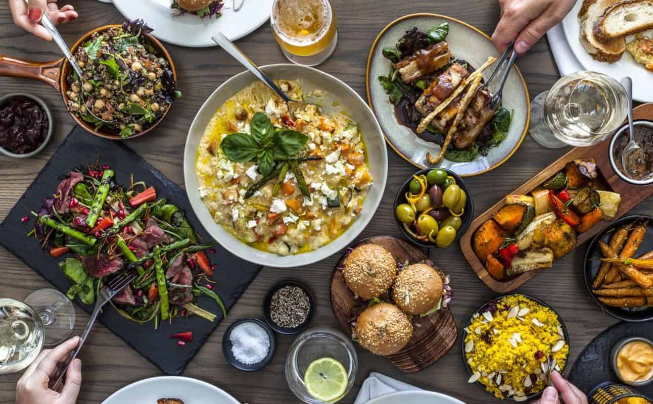 Market Place Restaurant & Bar: 50% off the first table of the night ...